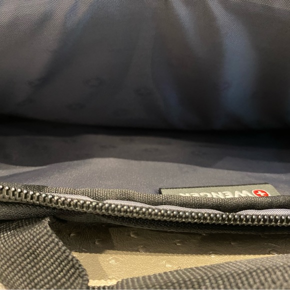 Wenger Swiss army laptop bag - Picture 4 of 4
